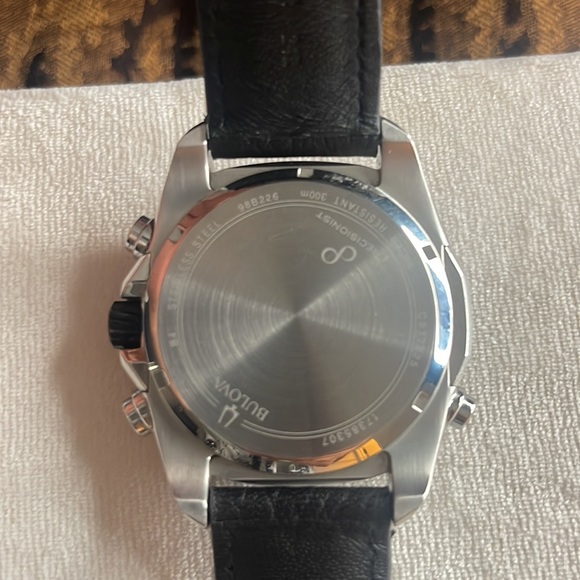 Bulova Watch - Picture 4 of 4
